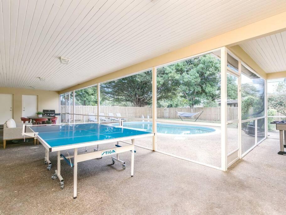Modern Spacious 5-Bedroom Home With Pool Hollywood Exterior photo